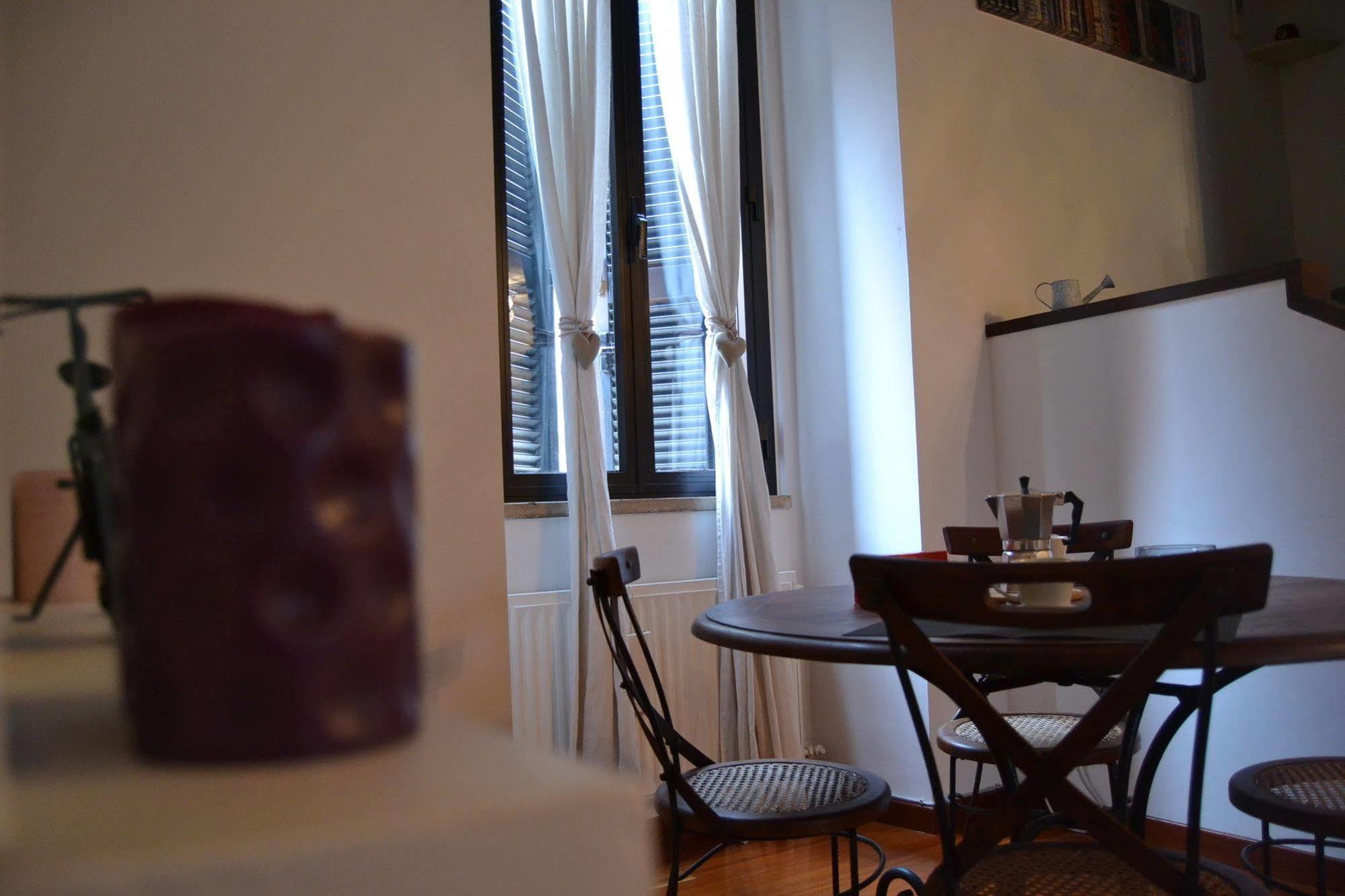 Palazzo Velli Apartment *