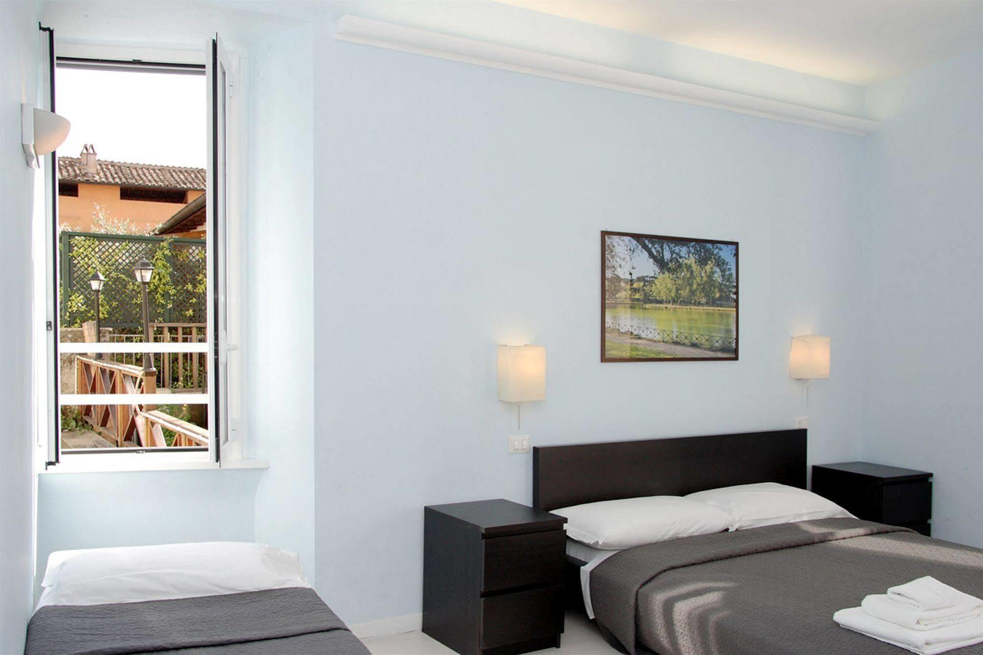 Guest house Daplace - Hqh Colosseo Rome