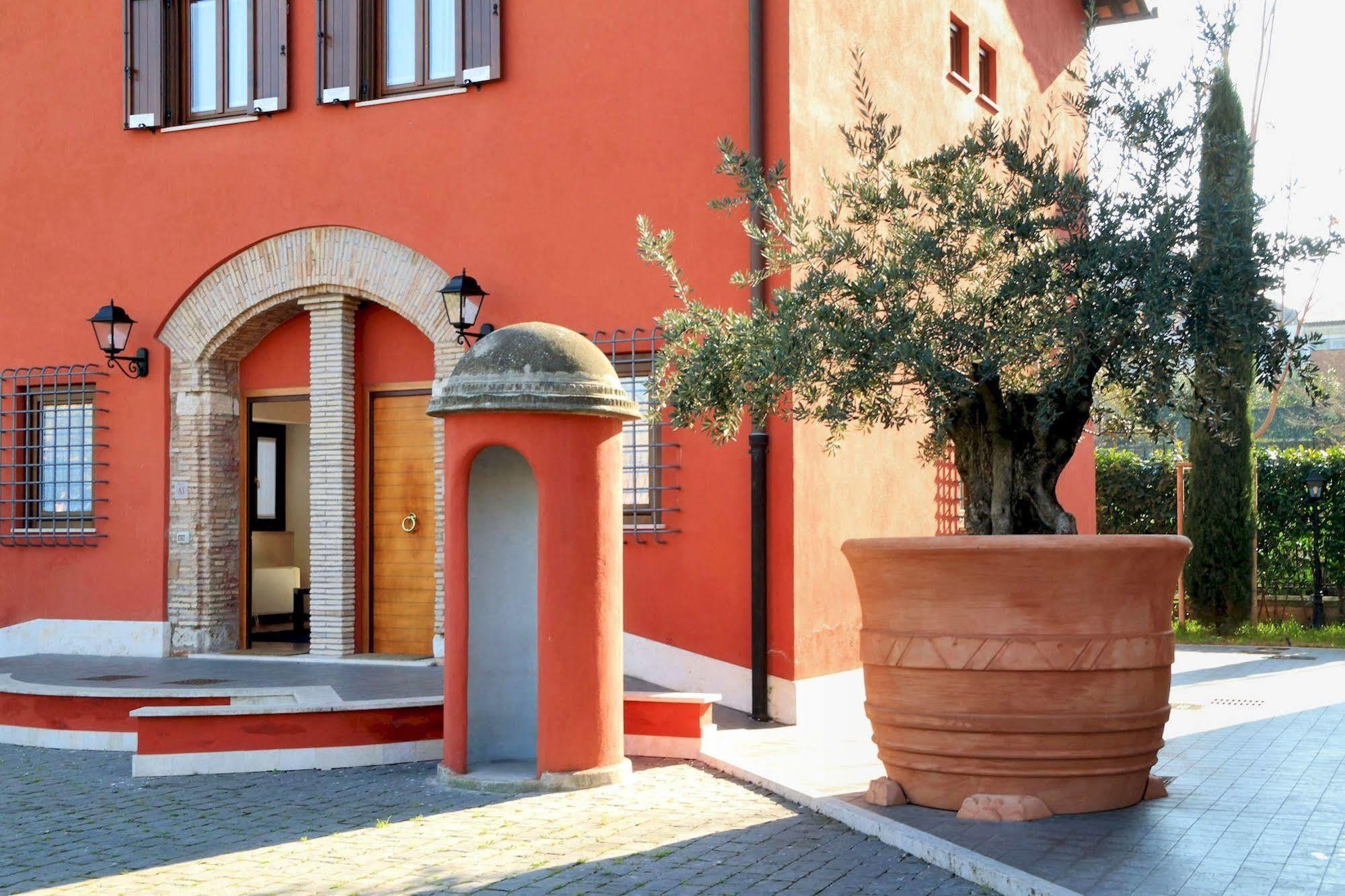 Borgo Papareschi Apartahotel