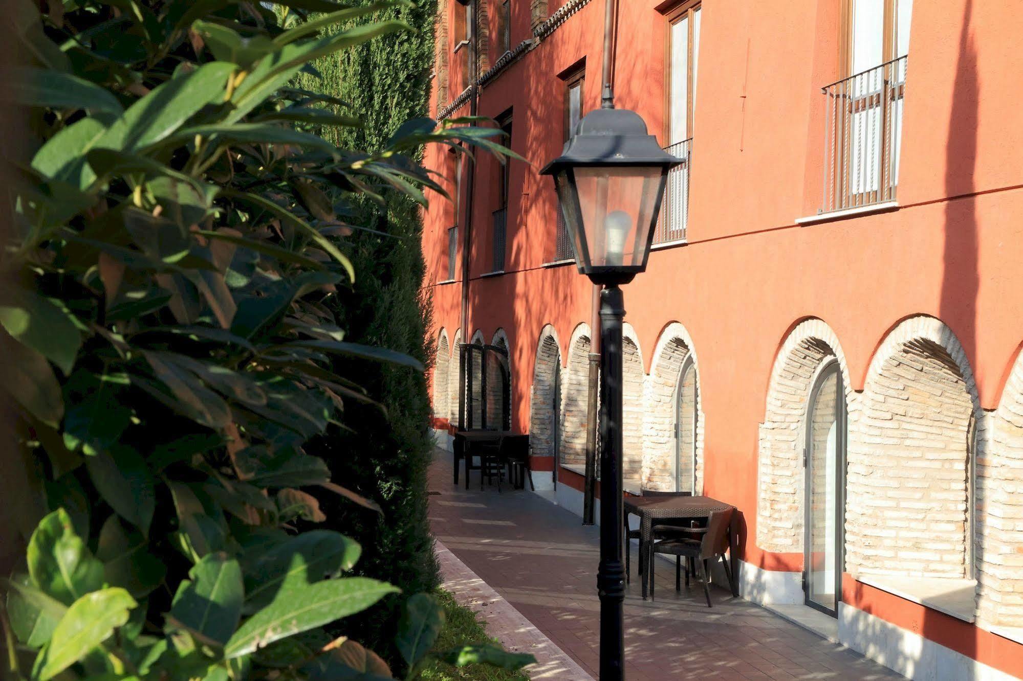 Borgo Papareschi Apartahotel