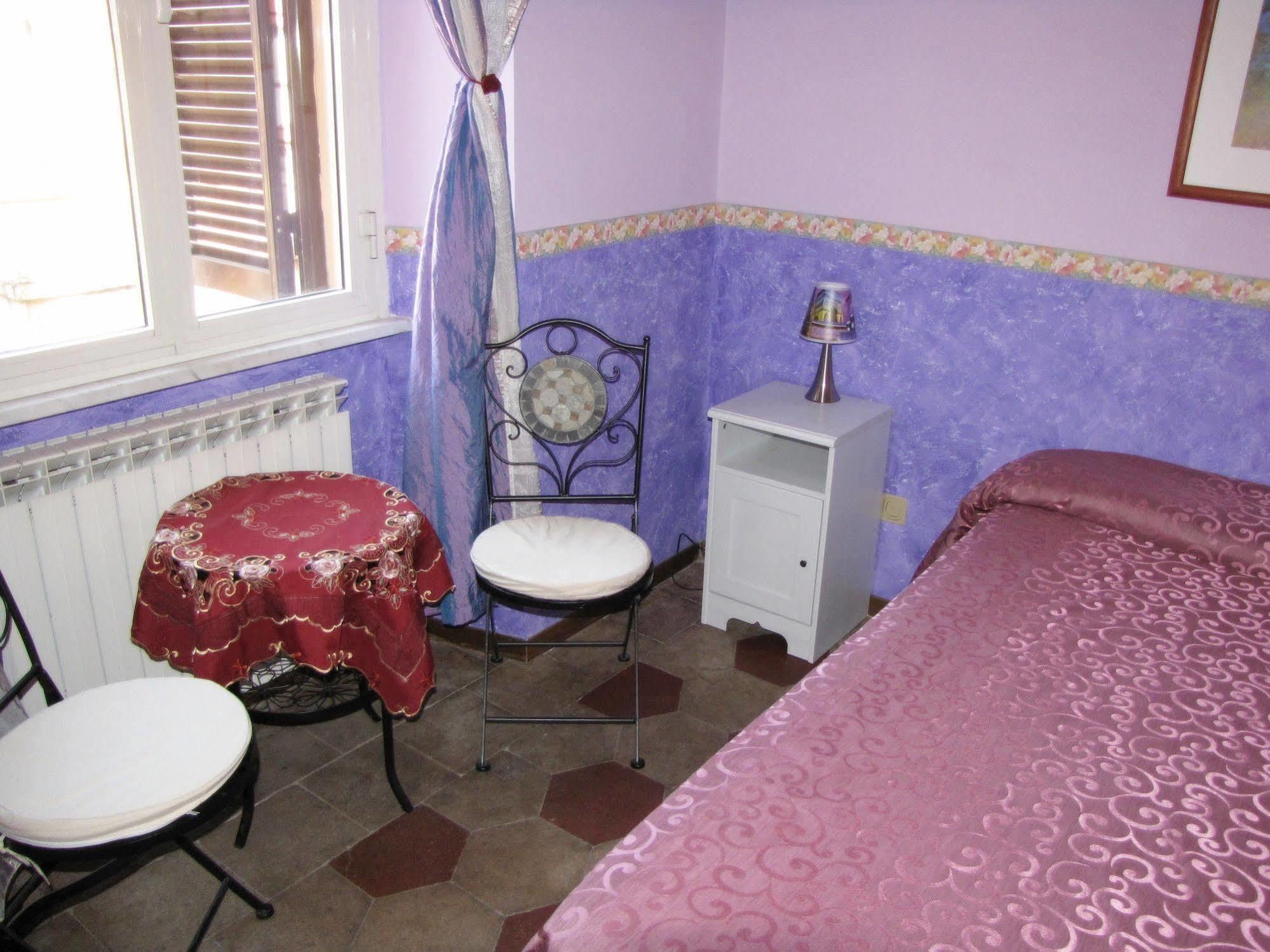 Casa de hóspedes Sunny 2*