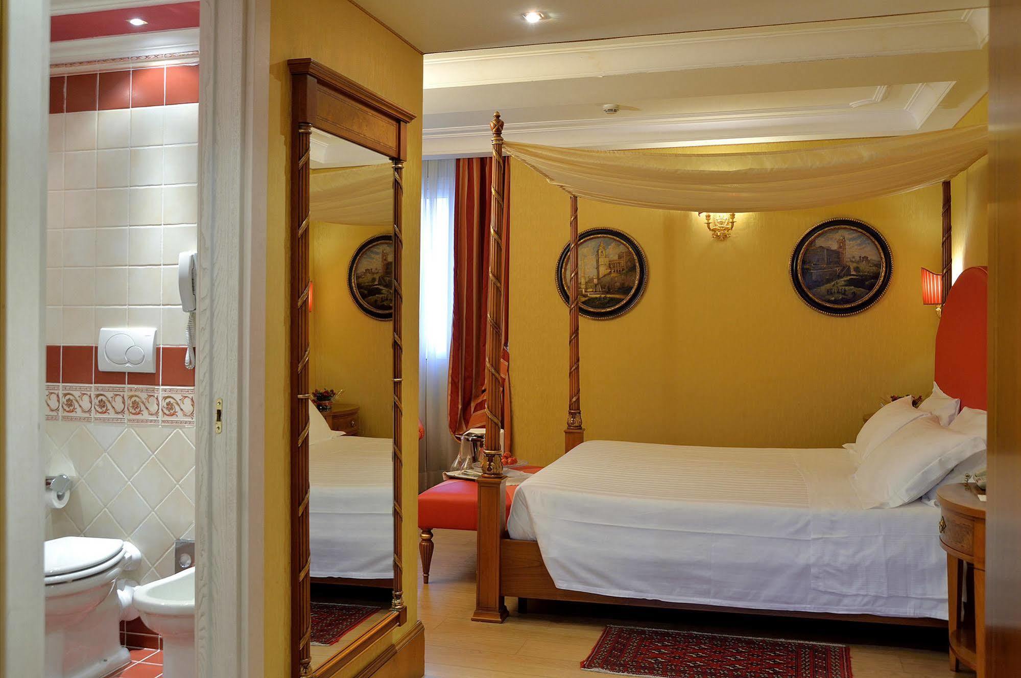 Homs Hotell 4*