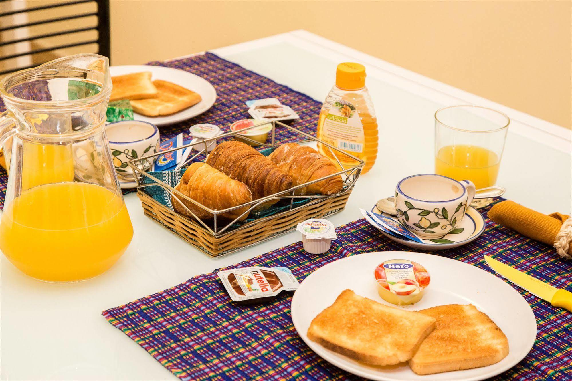 Trastevere's Friends Bed & Breakfast Rome