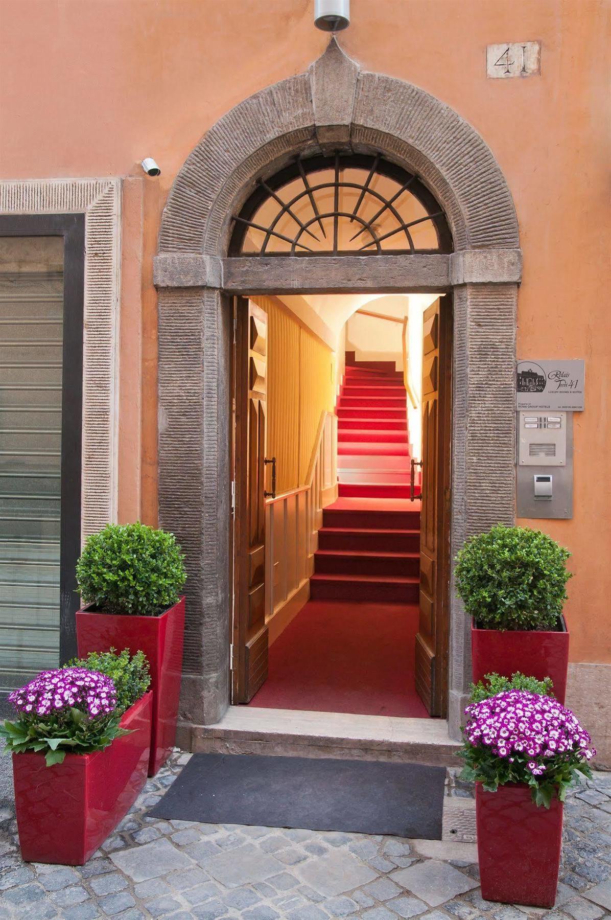 Trevi 41 Hotell 3*