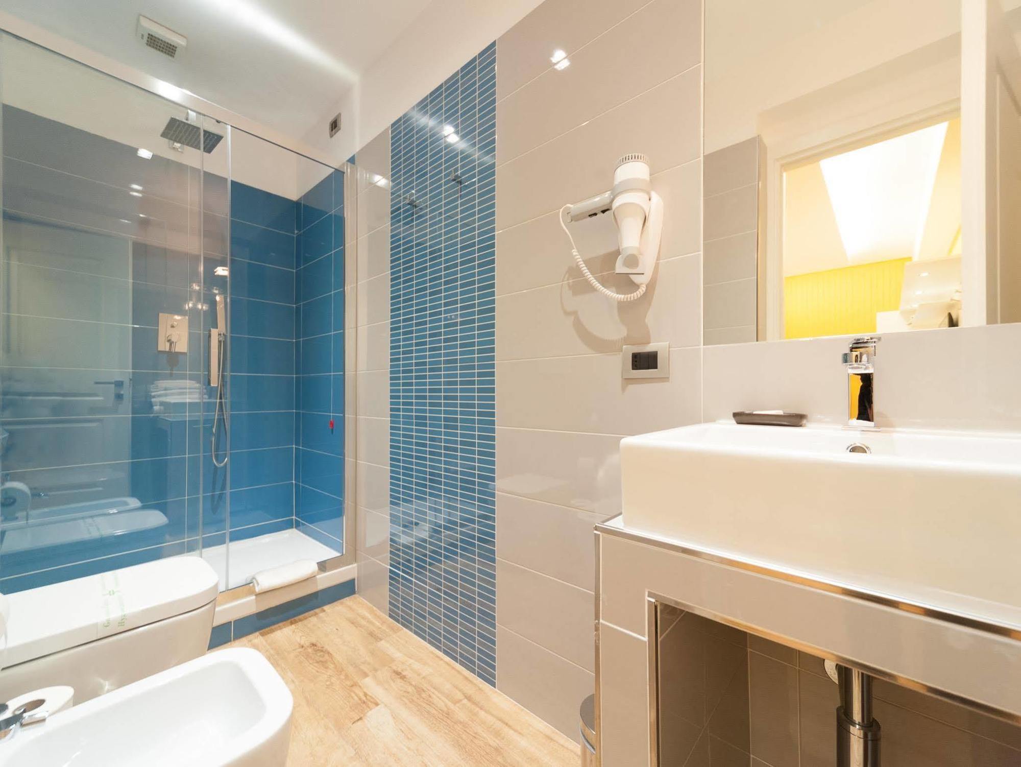 Trevi 41 Hotell 3*