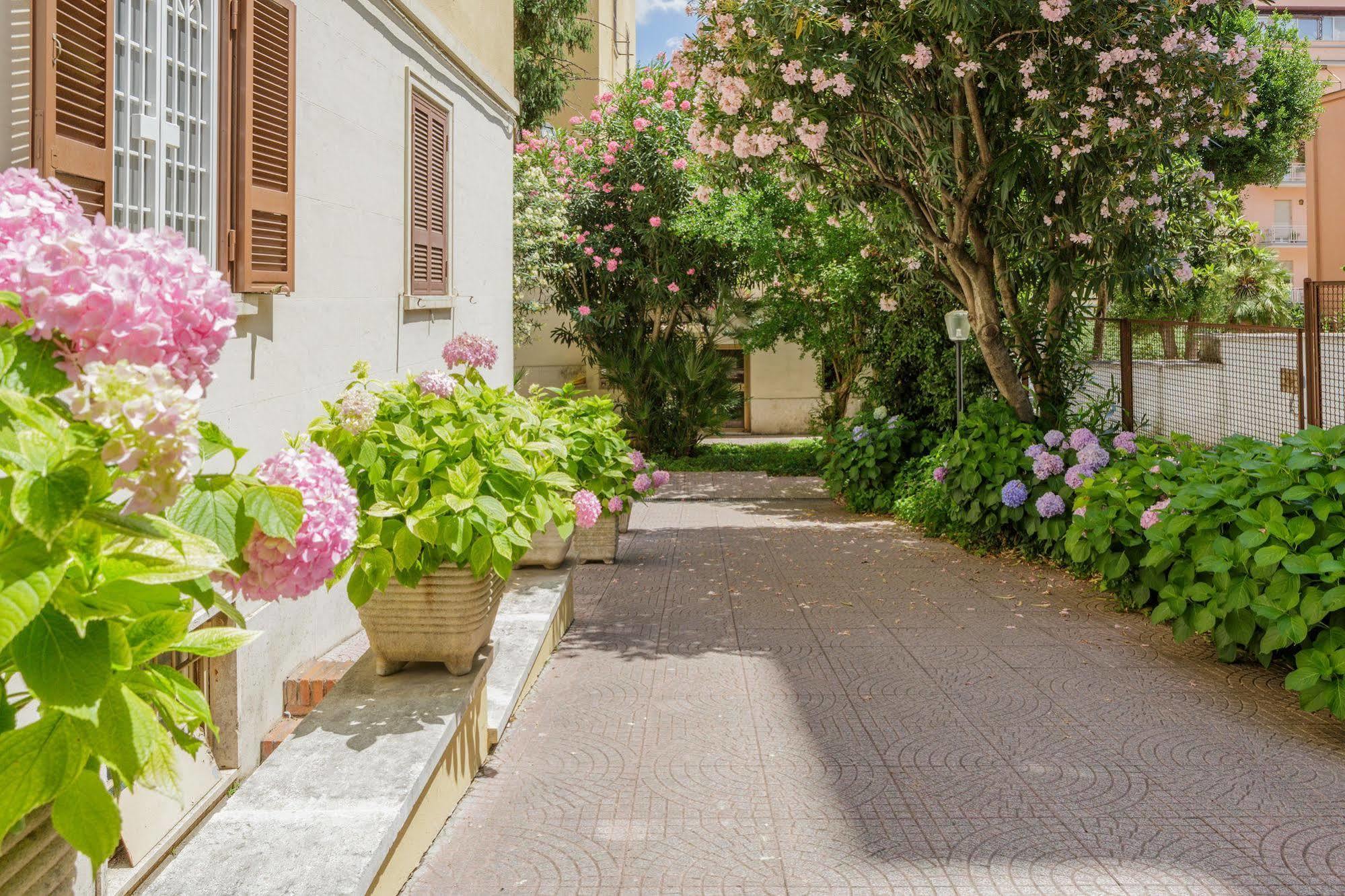 Domus Manlii Bed & Breakfast 3*