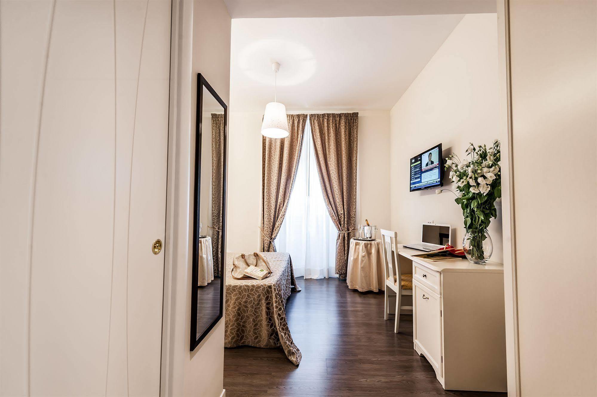 Alojamento de Acomodação e Pequeno-almoço Relais De L'opera Roma