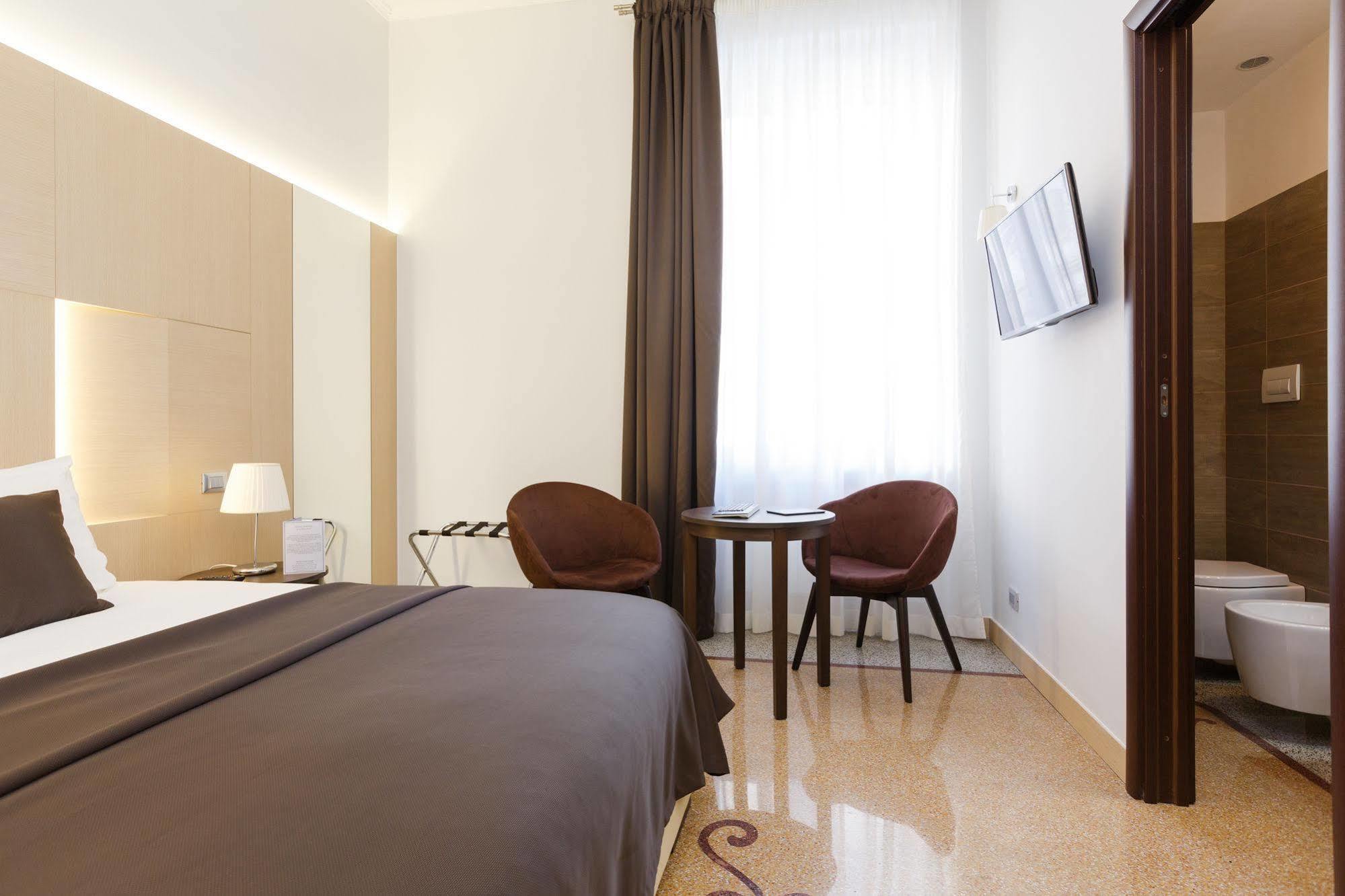 Domus Terenzio 3* Roma