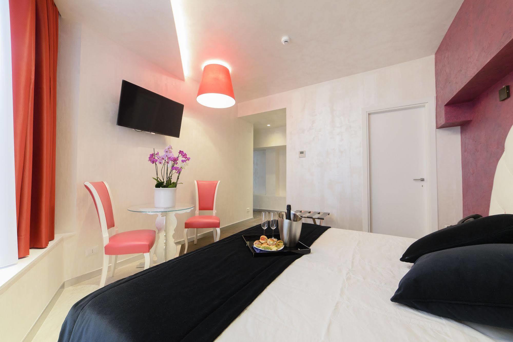 Vespasiano Hotell 4*