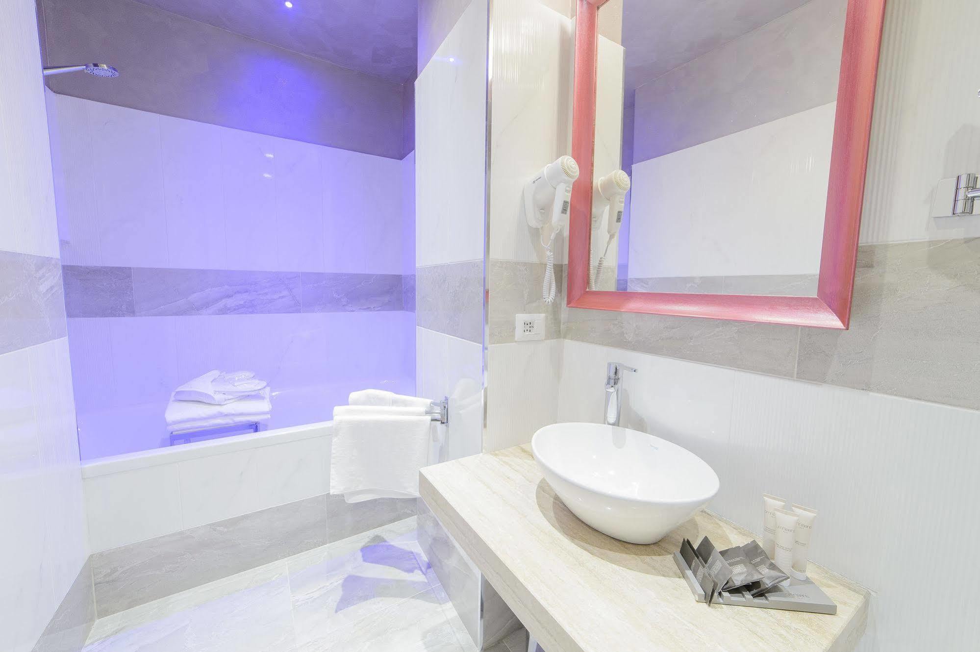 Vespasiano Hotell 4*