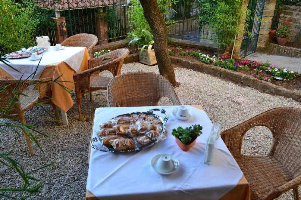 La Luna Di Bed & Breakfast 2*