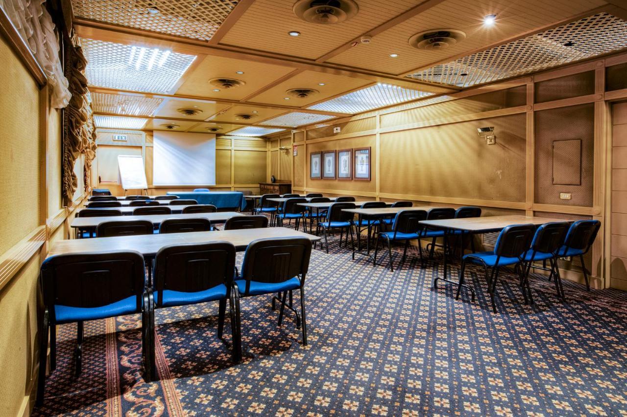 Grand Colony Hotel Roma