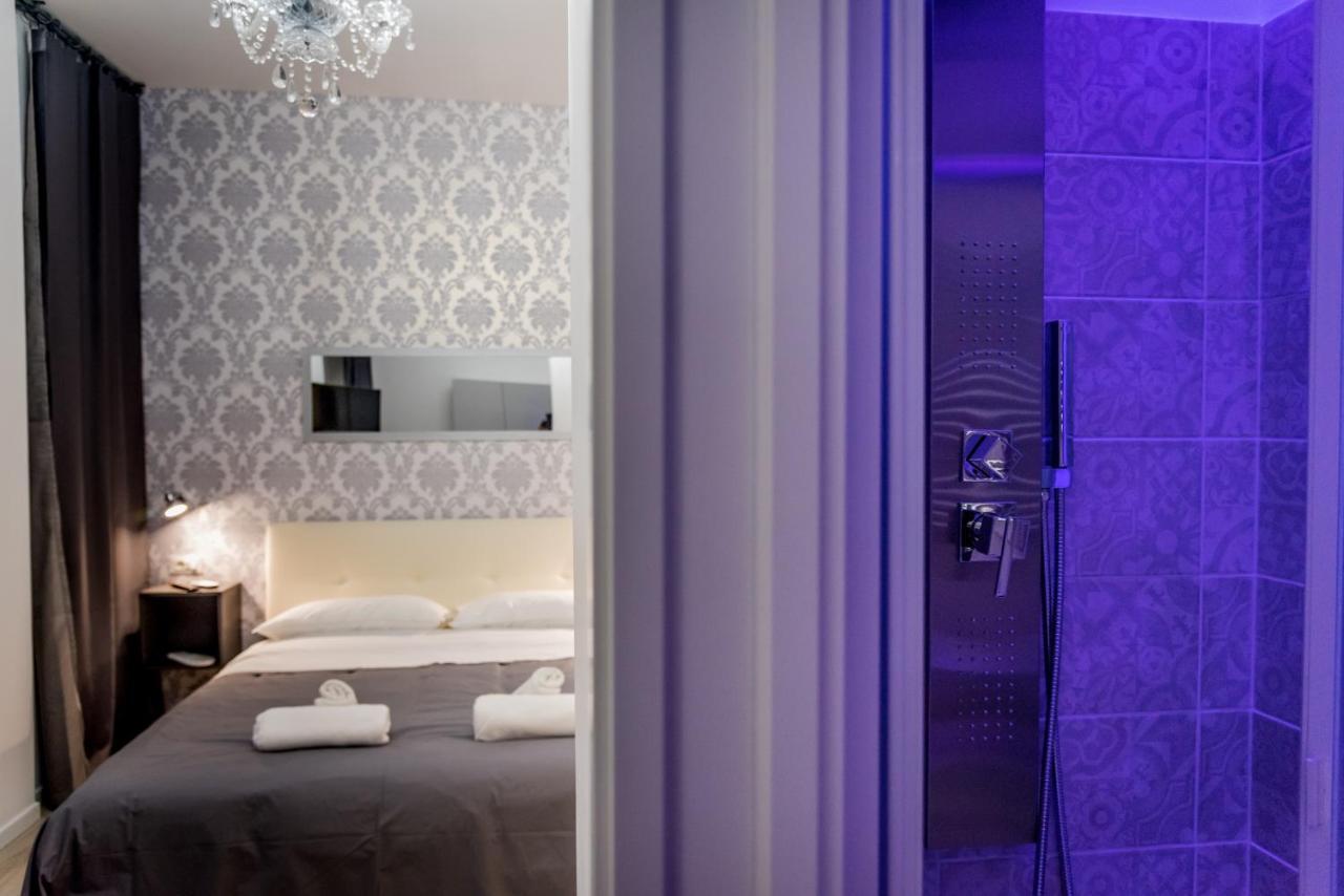 Inside 2* Roma