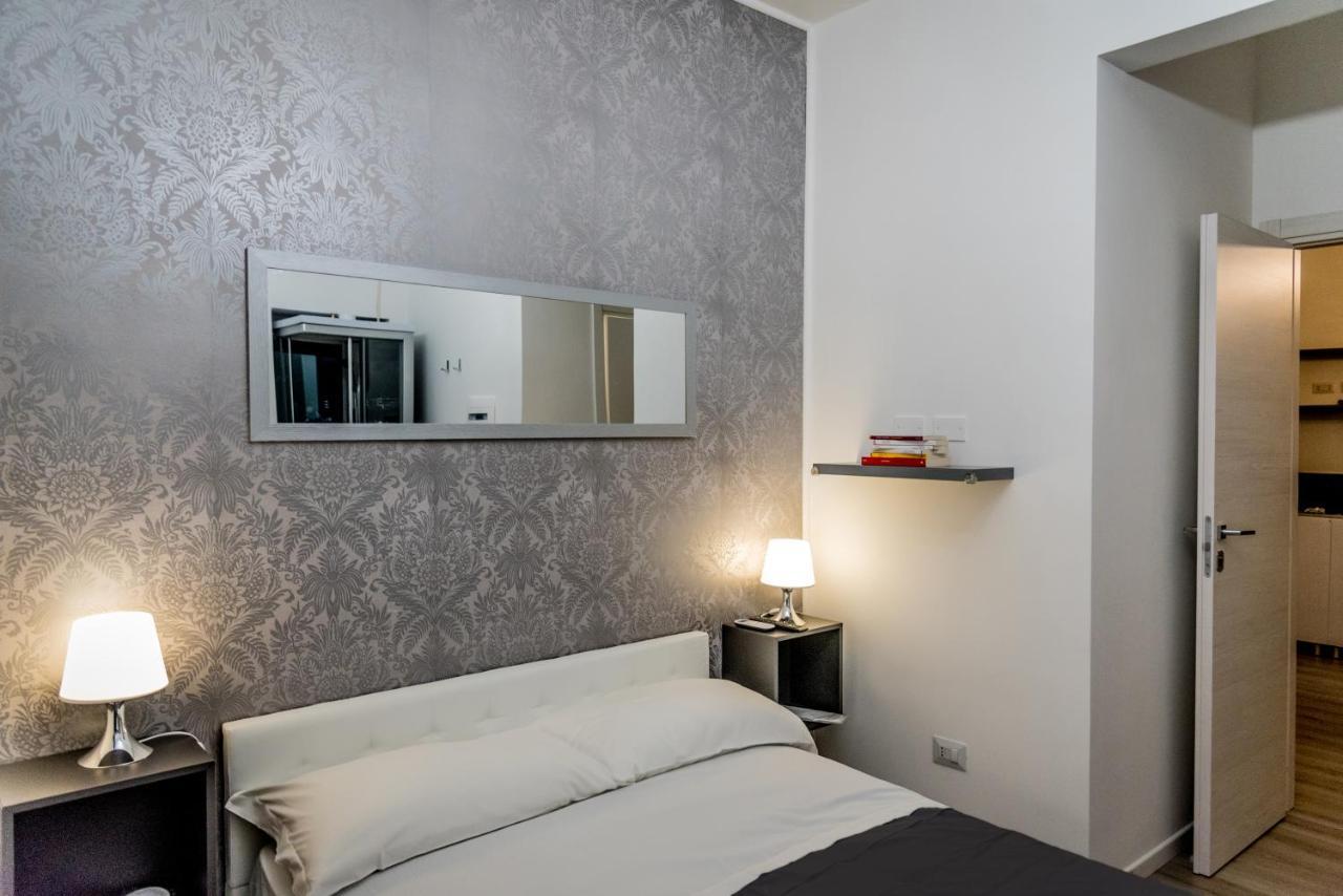 Inside 2* Roma