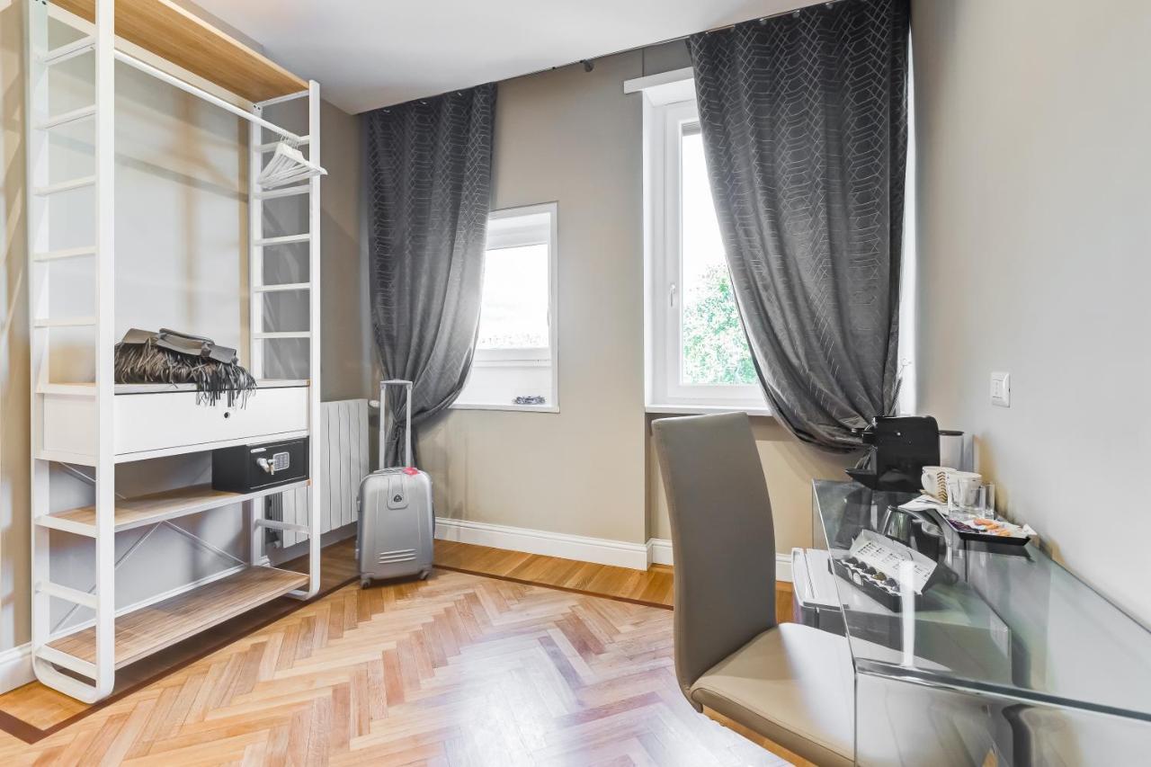 Affittacamere Mellini Palace By Premium Collection 2*