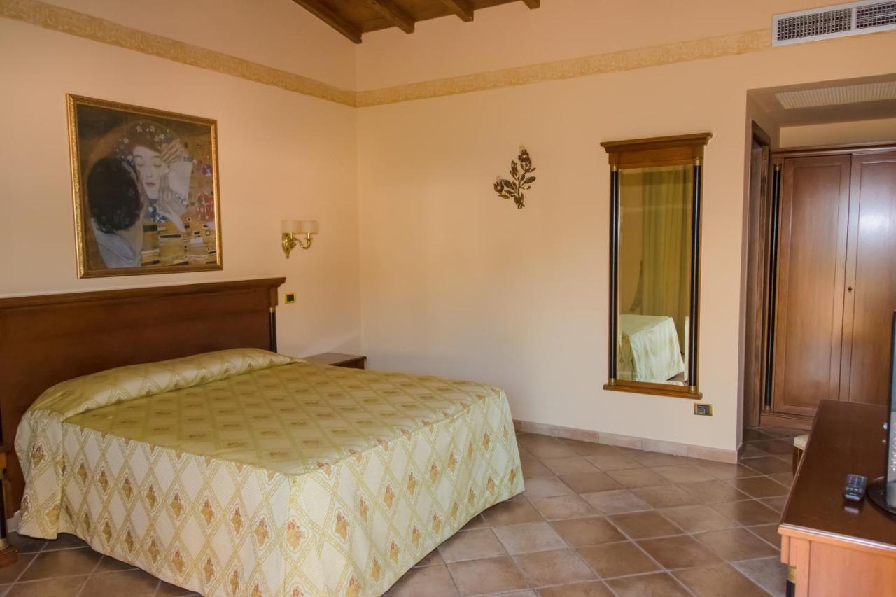 Quadrifoglio Eur 3* Roma