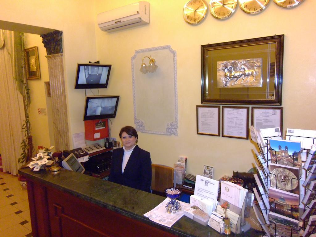 Cambridge Hotell Roma