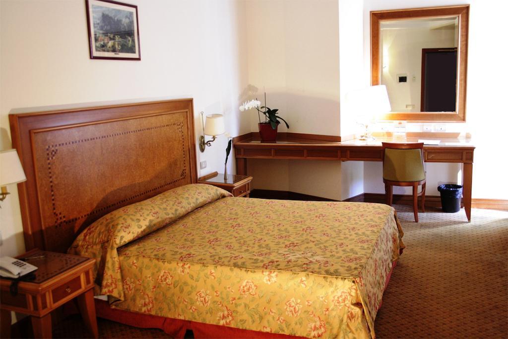 Sunrise Hotel Rom
