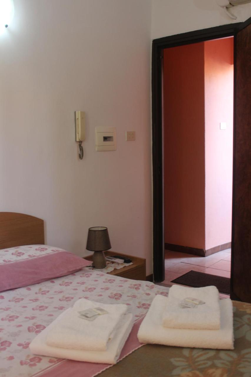 Lovely Casa de hóspedes *