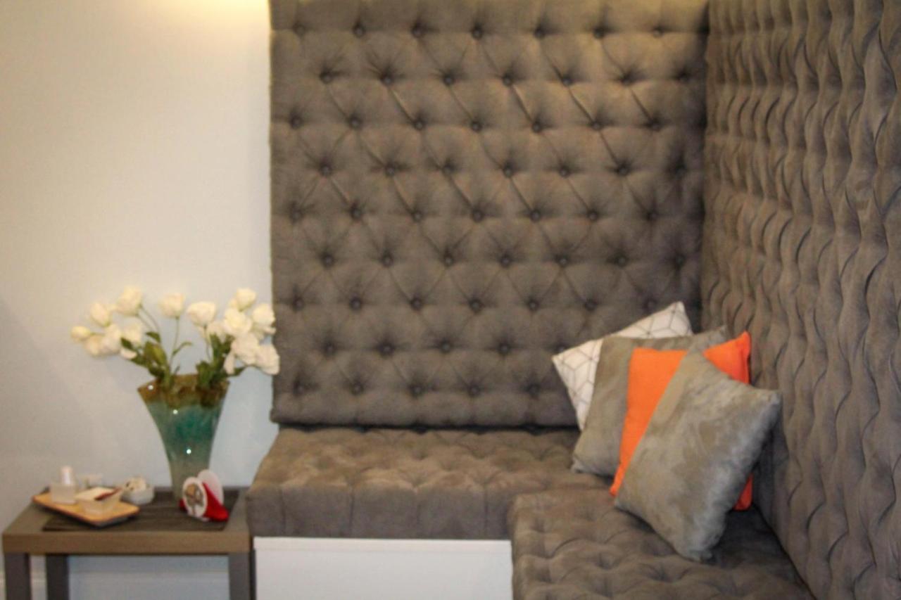 Eighty Four Luxury Pensión 3*