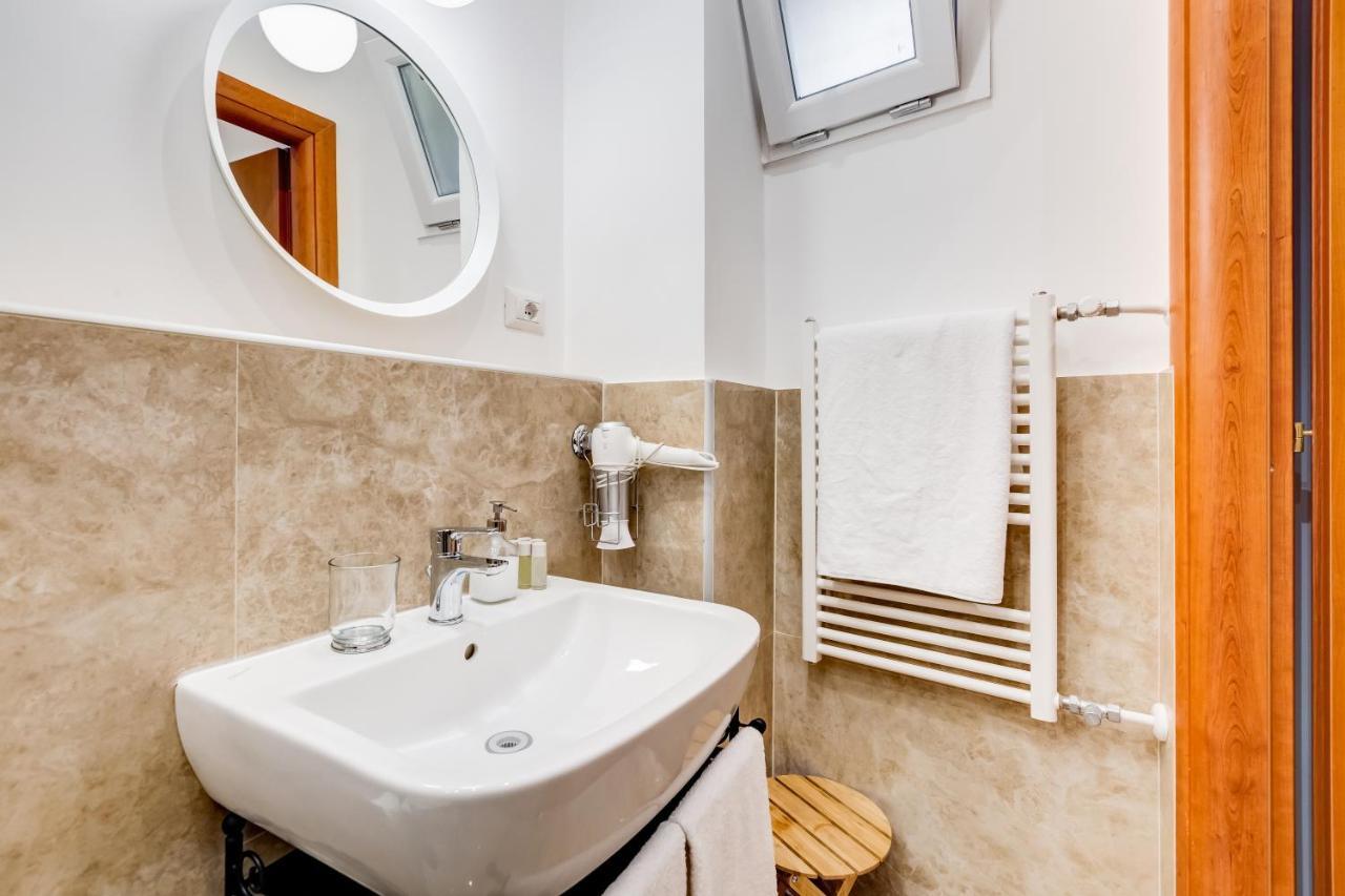 Apartamento Lovely And Modern Nest Near The Colosseum Roma