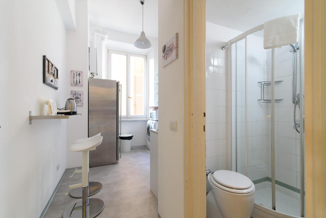 White Napoleone Apartamento