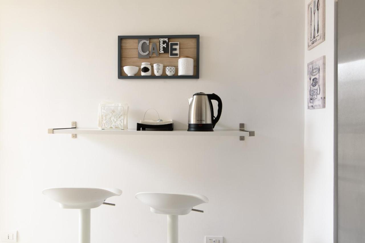 White Napoleone Apartamento