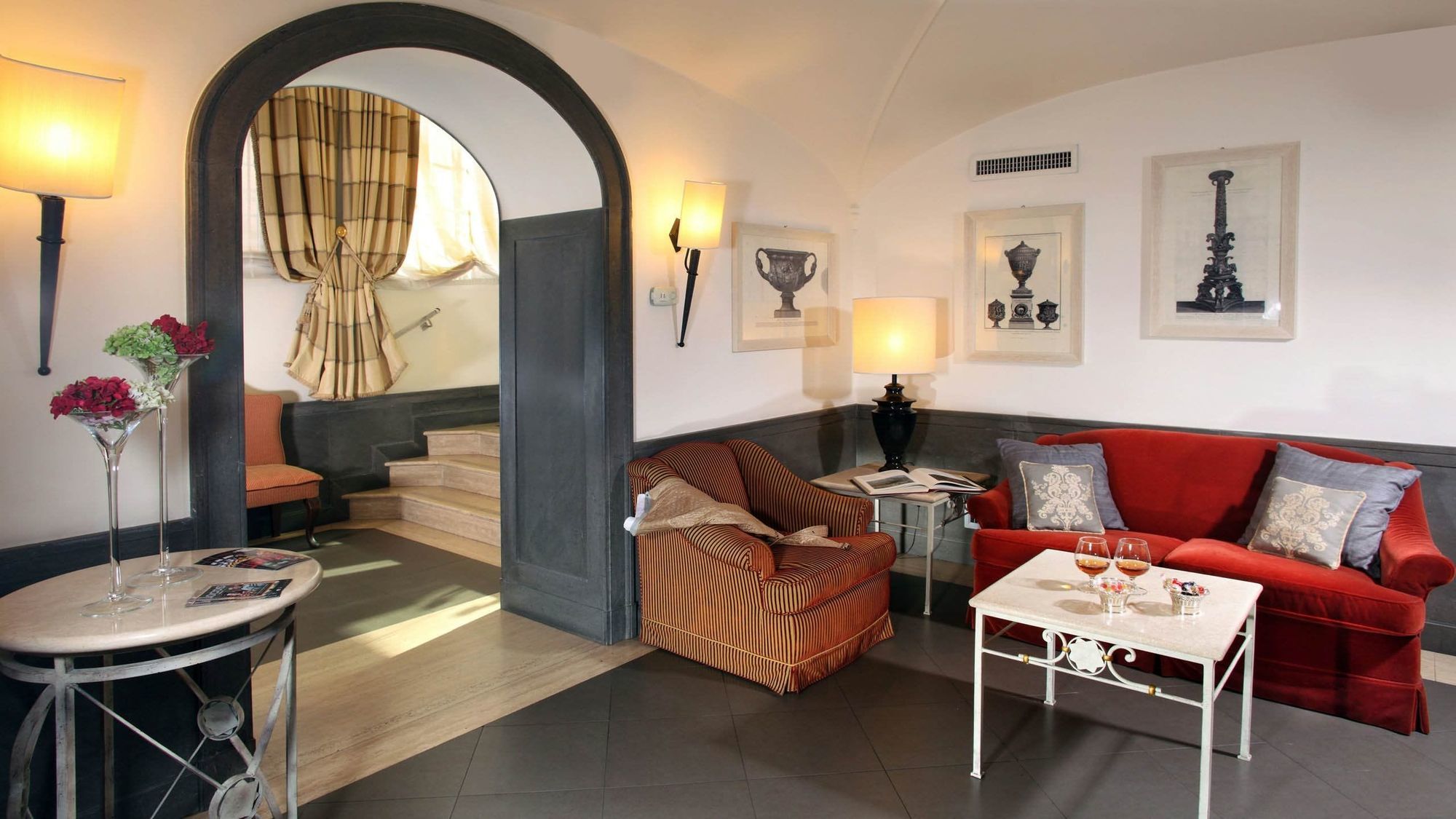 Hotell Glori 4*
