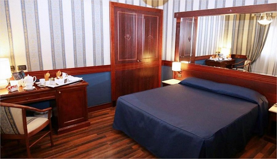 Regent 4* Rom