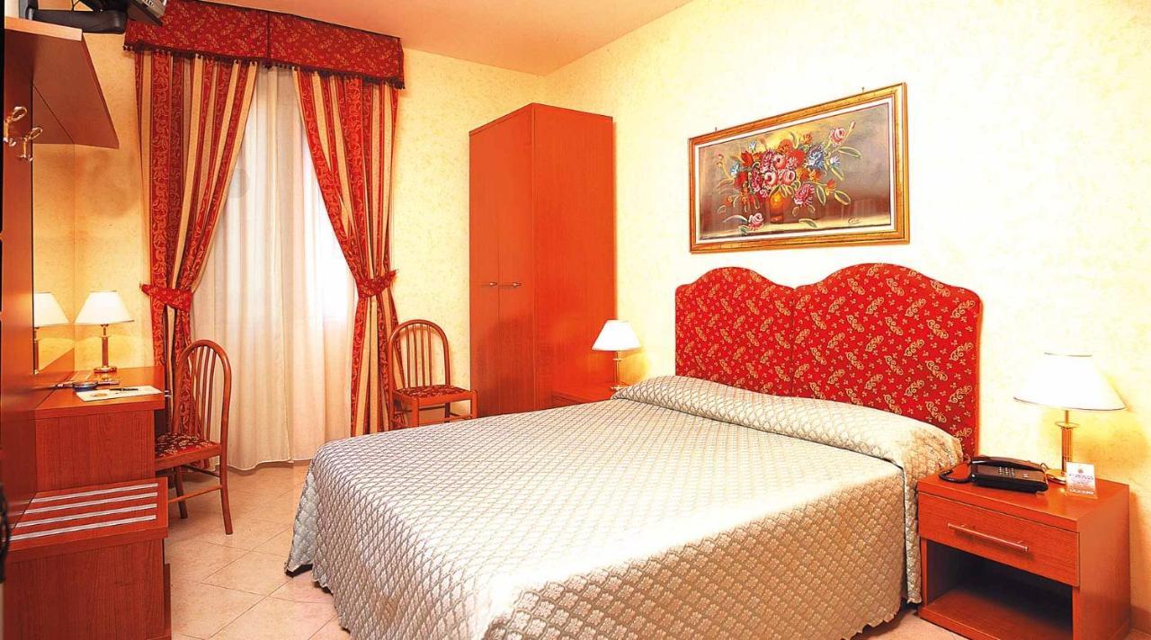 Hotell Stromboli 3*