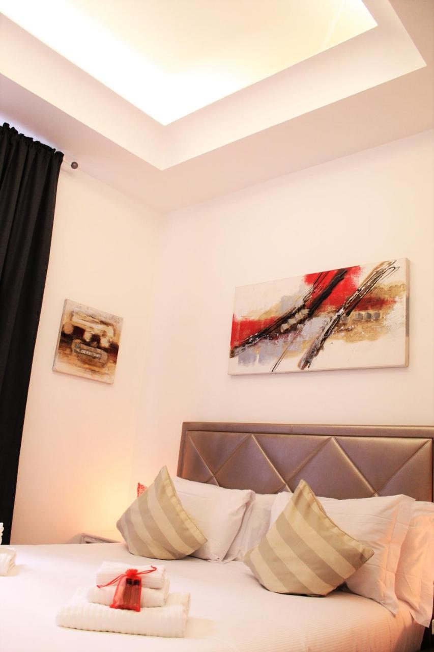 Relais Sistina Bed & Breakfast 2*