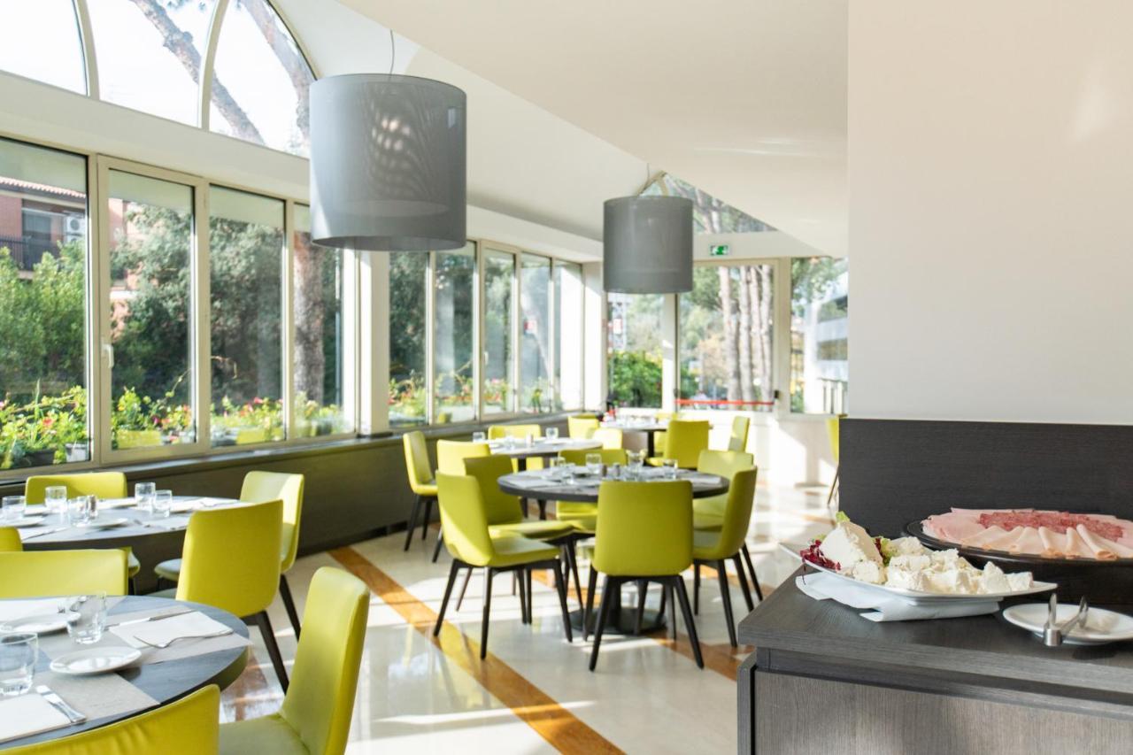 Hotel Mercure West
