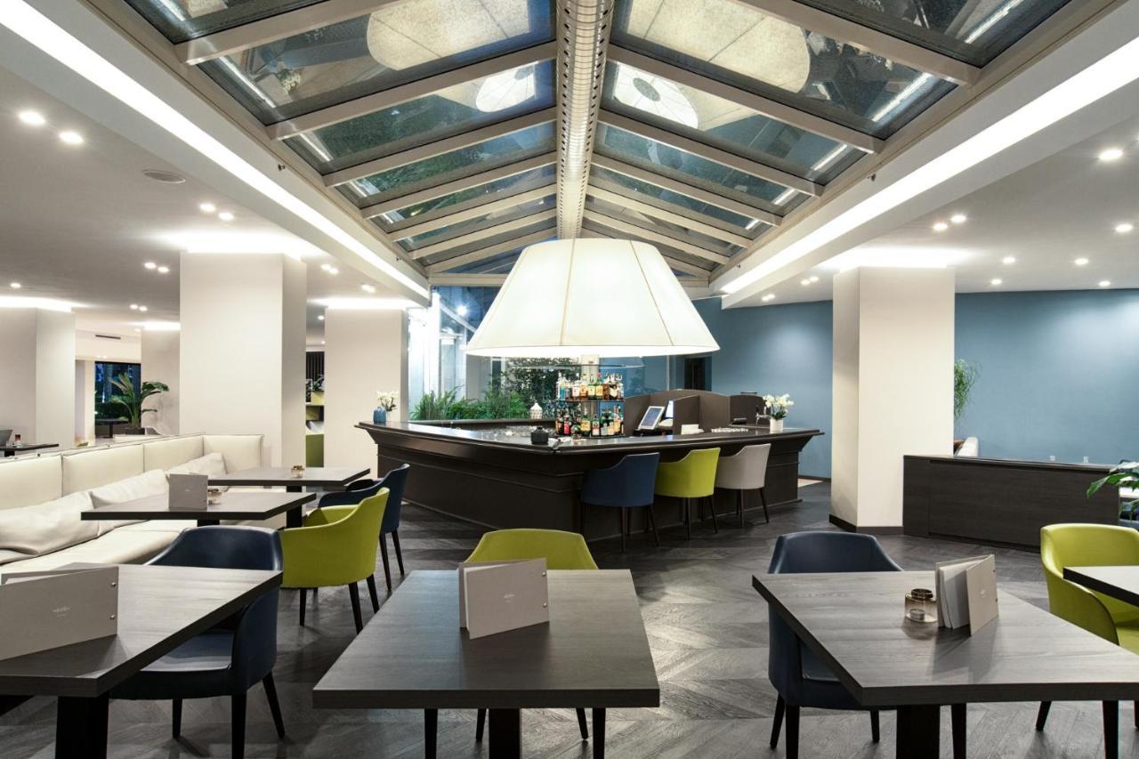 Mercure West 4*