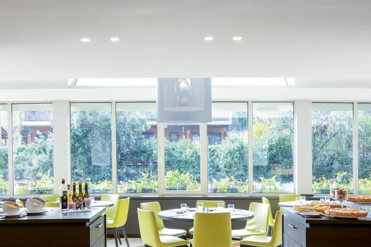 Mercure West Hotel 4*