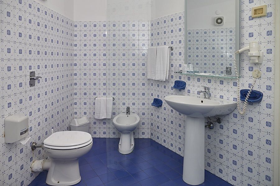 Tirreno Hotel 3*