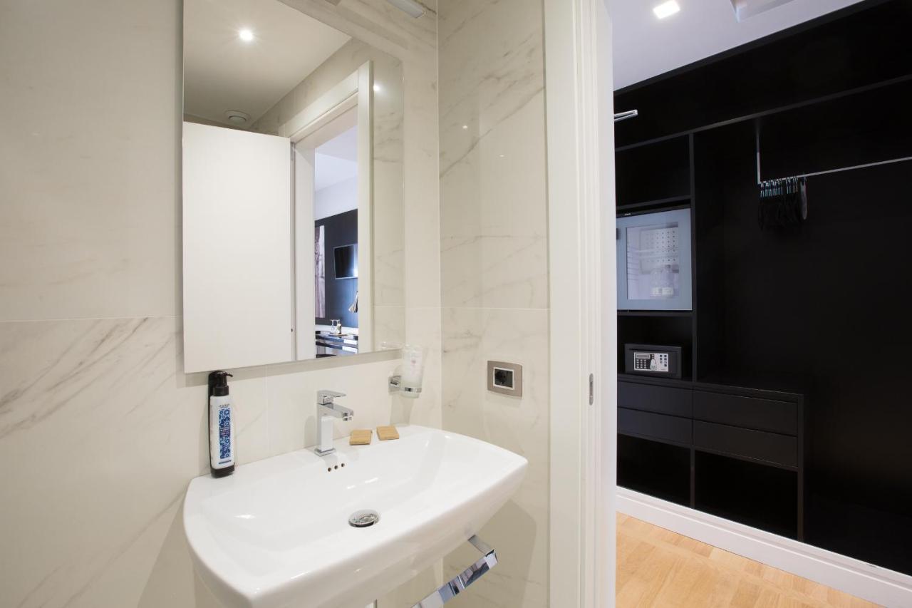 Floris Hotel