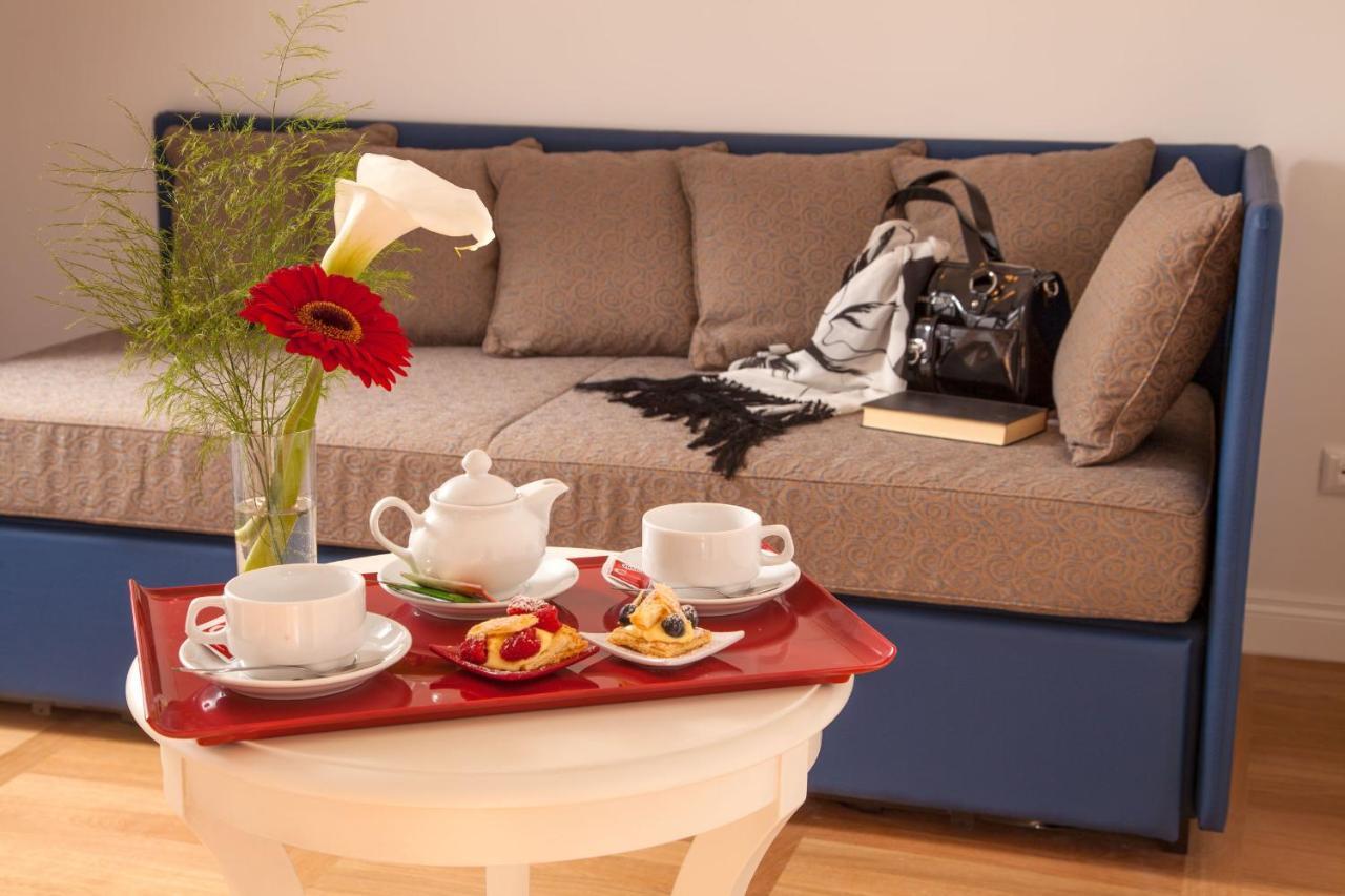 Floris Hotel 3*