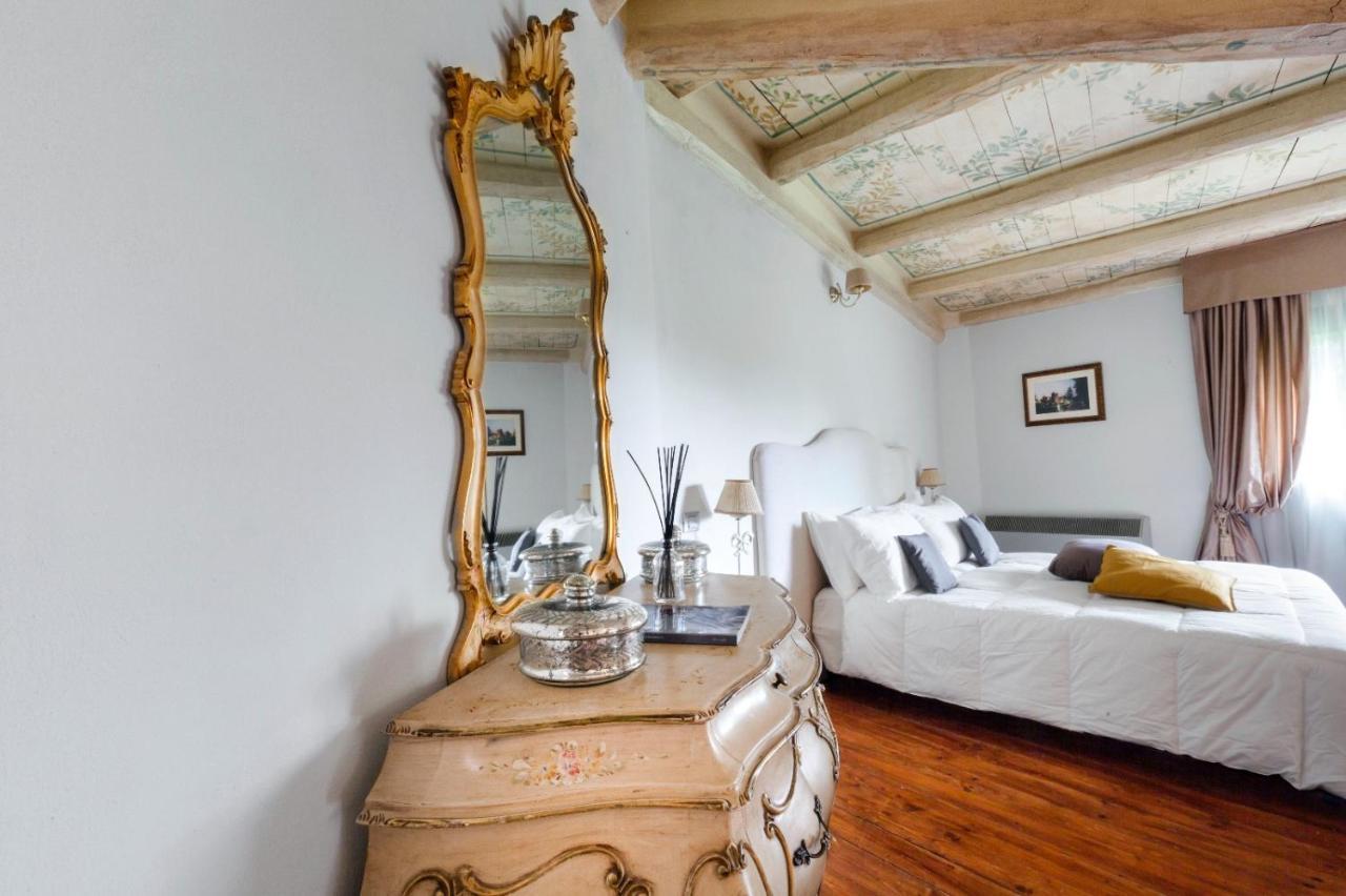 Castello Di Tor Crescenza Bed & Breakfast