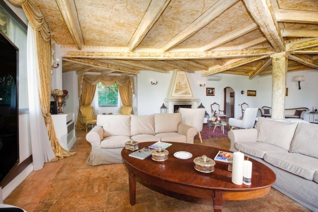 Castello Di Tor Crescenza Bed & Breakfast