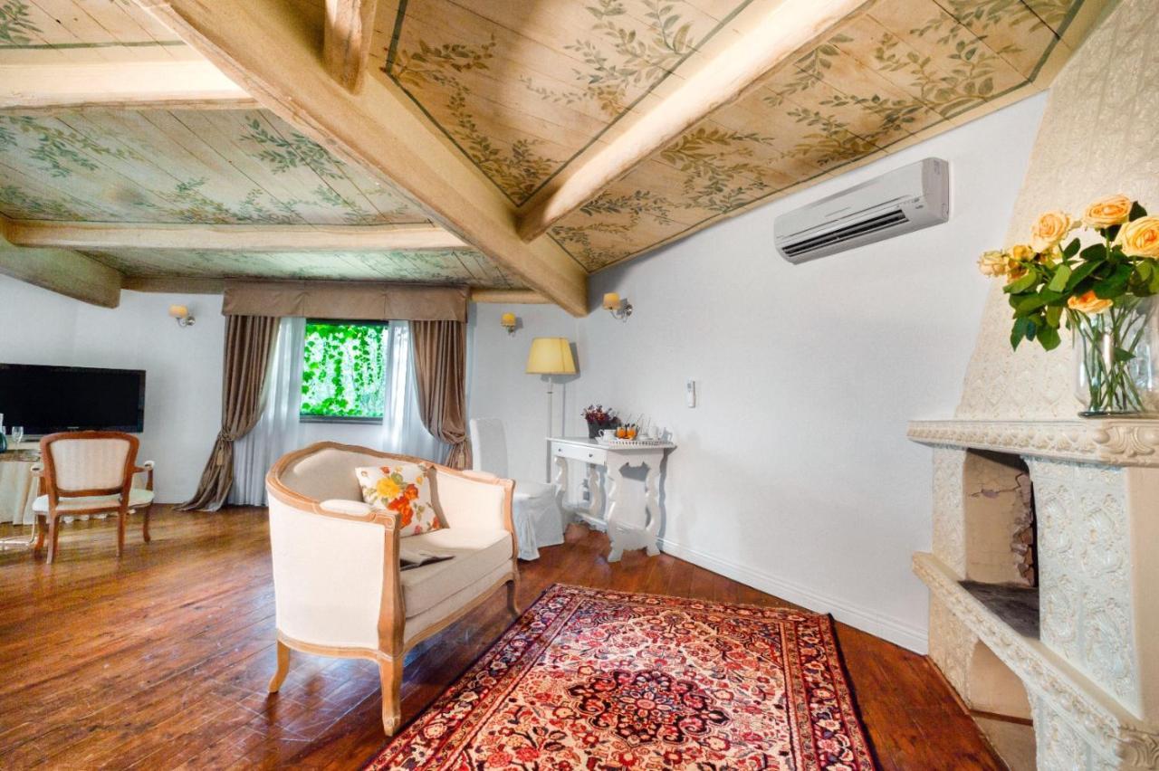 Castello Di Tor Crescenza Bed & Breakfast