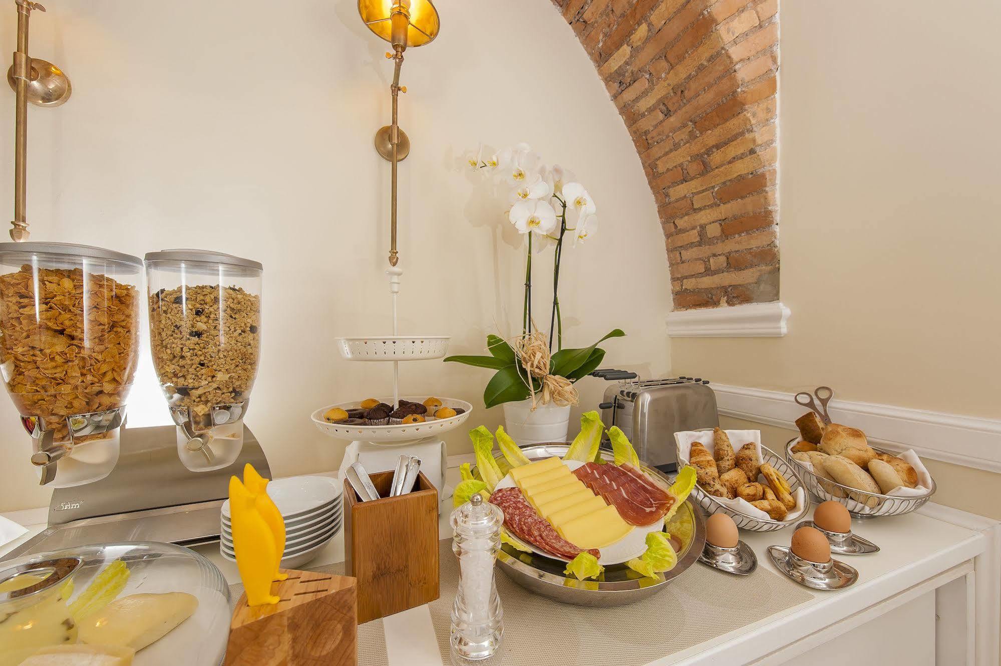 La Residenza Del Sole Al Pantheon Bed & Breakfast Roma