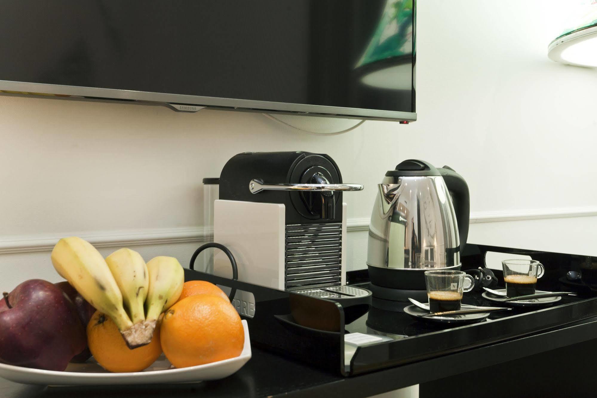 Vanity Navona Hotell 2*