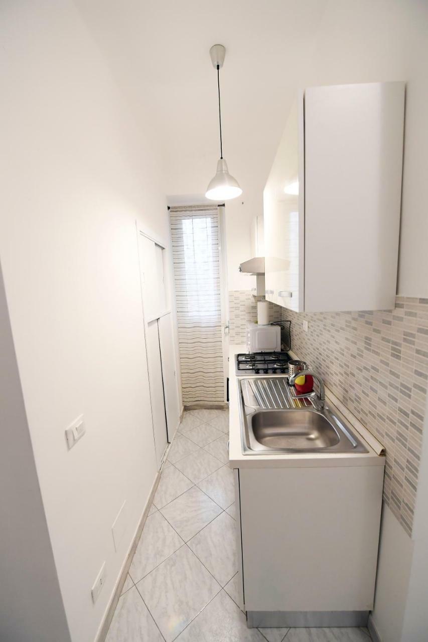 Easy Holidays - Colosseo Apartment Rome