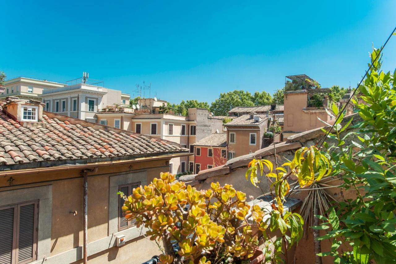 Lungaretta4 * Roma