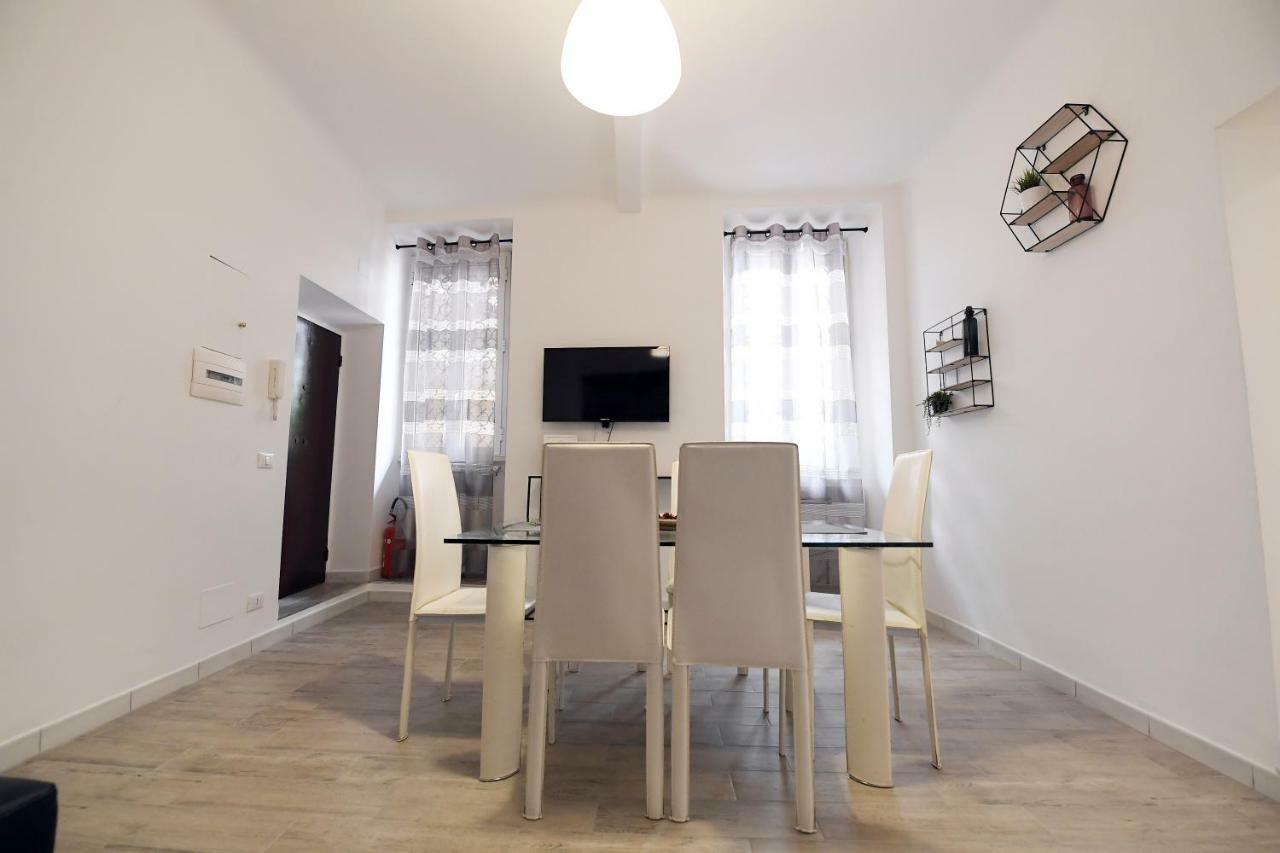 Easy Holidays - Colosseo Apartment Rome