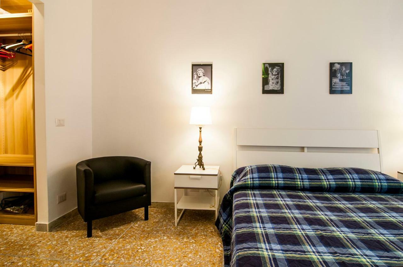 Vatican Museums Roomy Roma