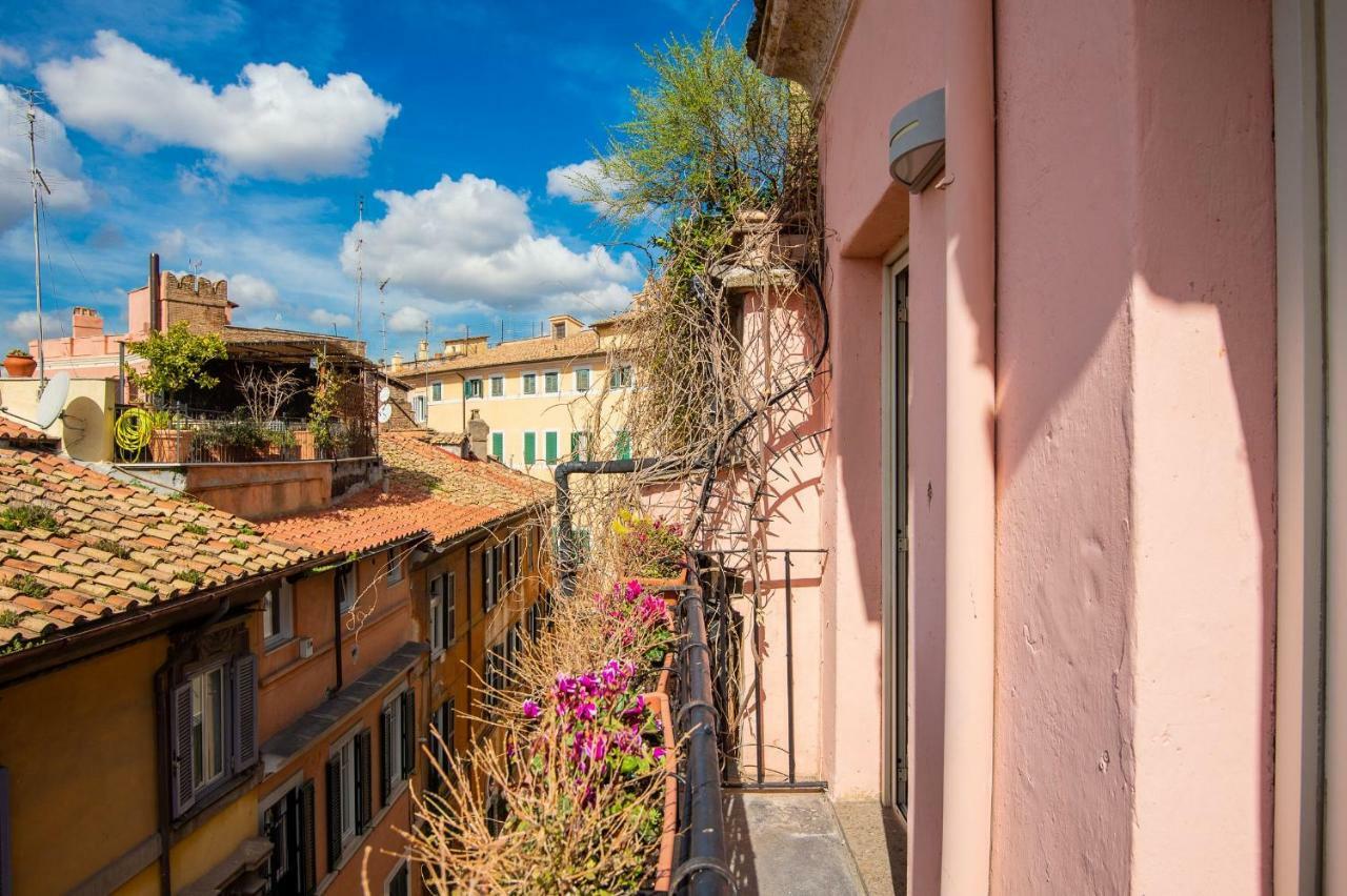 Via Degli Ibernesi In Roma