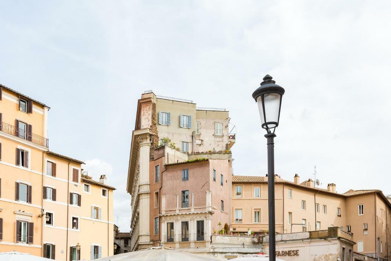 Via Dei Cappellari Roma