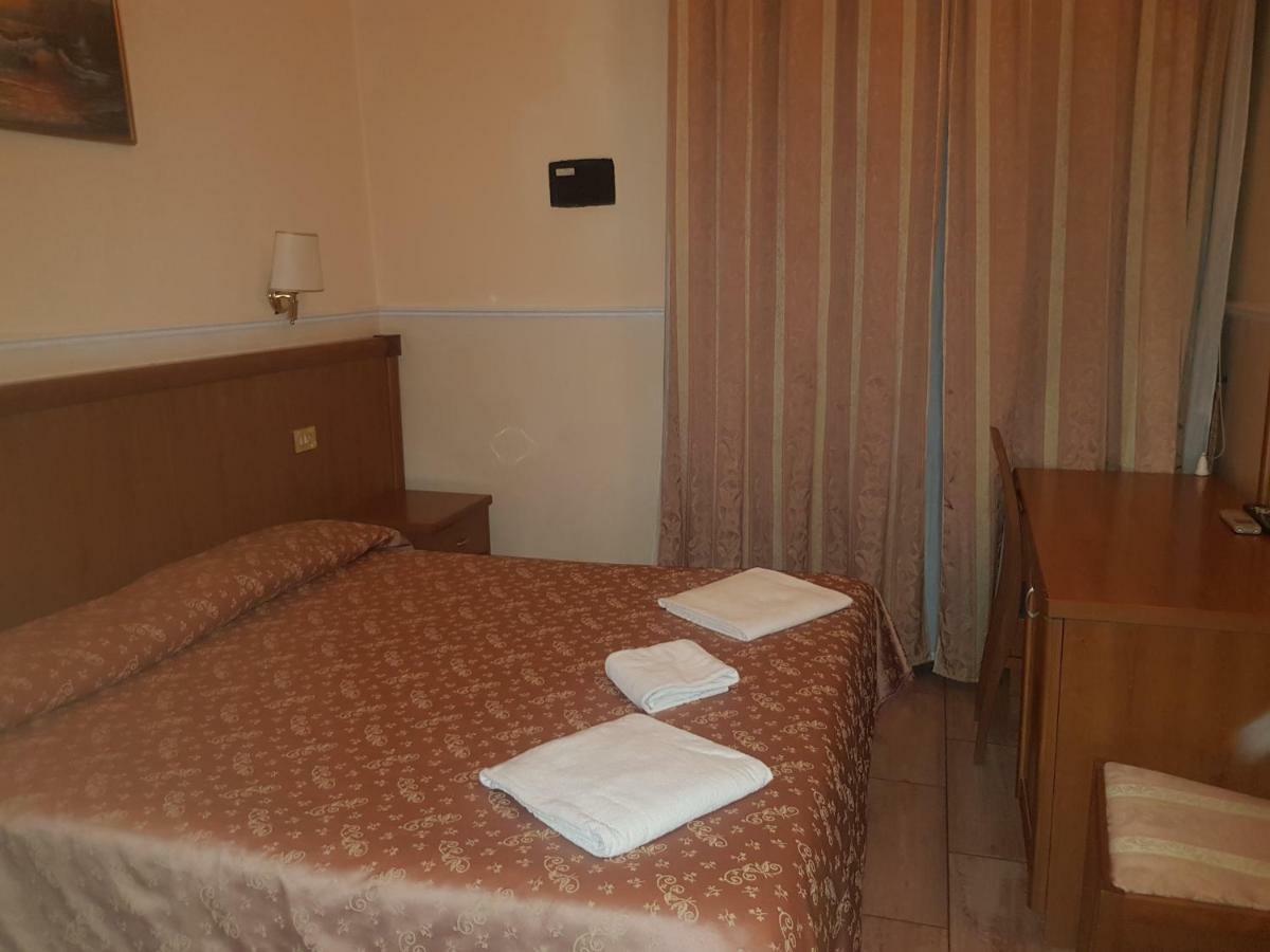 Aristotele Hotell