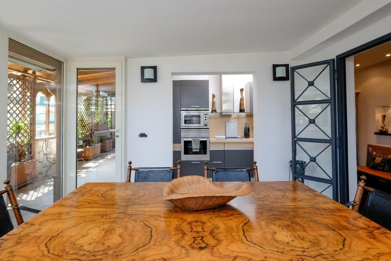 Appartamento Amazing Penthouse With Terrace By Caracalla *